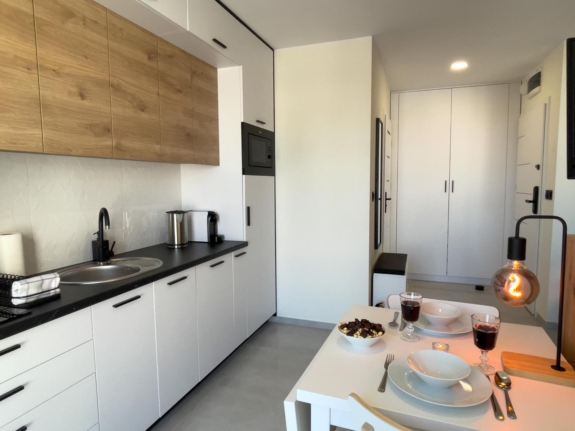 Urban Apartments Premium Baildona 18B, Free Garage, Self Check-In Катовице Екстериор снимка