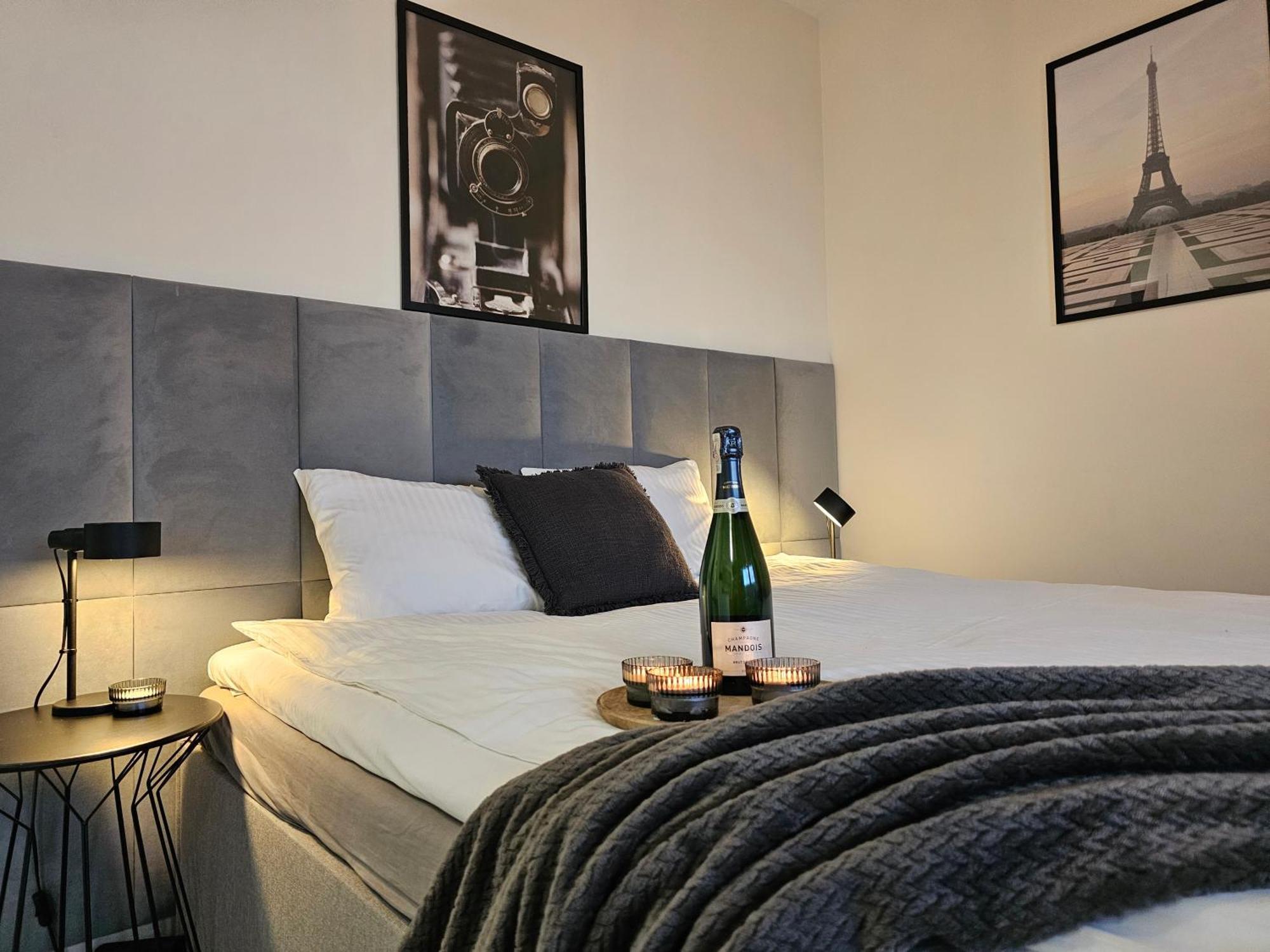 Urban Apartments Premium Baildona 18B, Free Garage, Self Check-In Катовице Екстериор снимка
